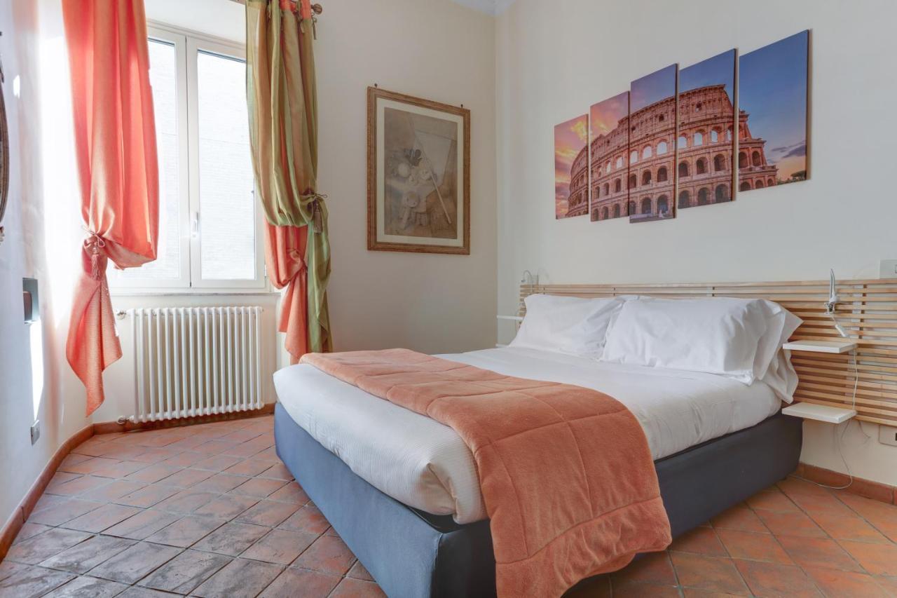 Colosseo Residenza Sette Sale Рим Екстериор снимка